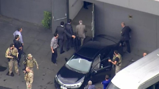 Michel Temer siendo trasladado por la policía 