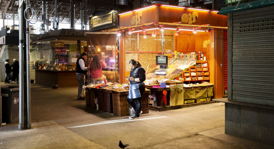 El mercado de la Boquería durante la primera semana de confinamiento por la pandemia del Covid-19.
