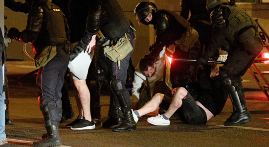 Policía anti motín de Belarús