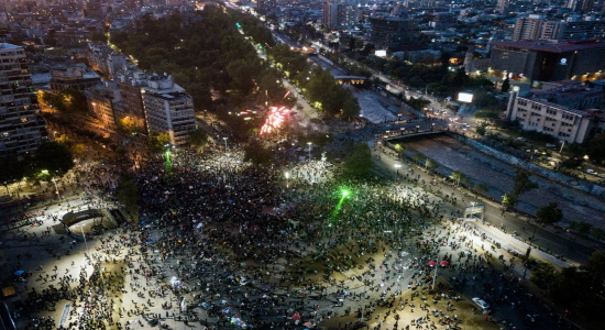Celebración en Santiago por victoria en plebiscito