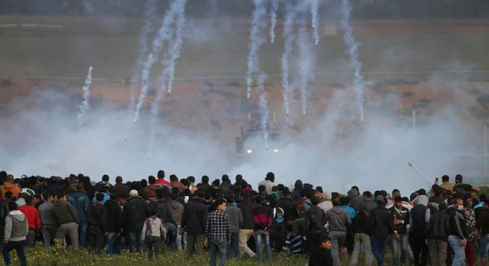 Palestinos se enfrentan a las ISF