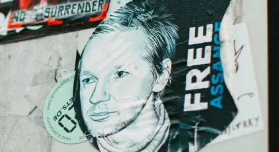 Julián Assange
