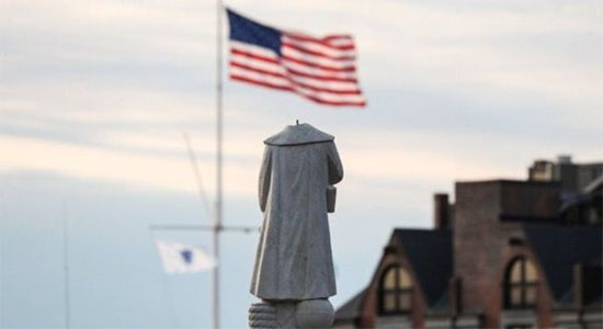 Estatua de Colón decapitada en Boston