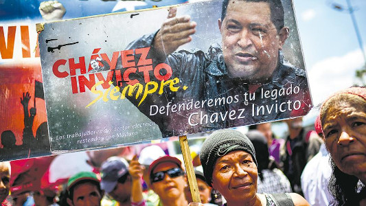 Marcha en apoyo a la revolución