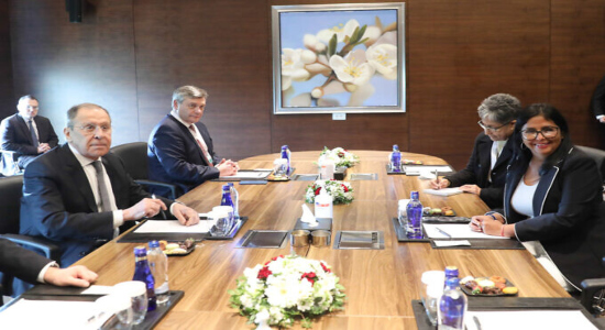 Encuentro entre la vicepresidenta de la República, Delcy Rodríguez con el ministro de Asuntos Exteriores de la Federación de Rusia, Sergey Lavrov. Foto: Prensa Presidencial