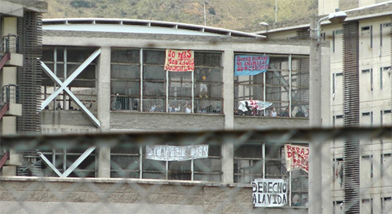Protesta en cárcel colombiana