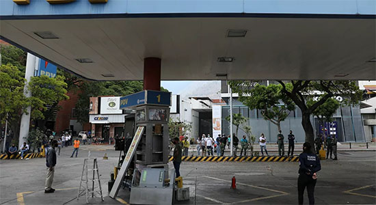 Gasolinera cerrada